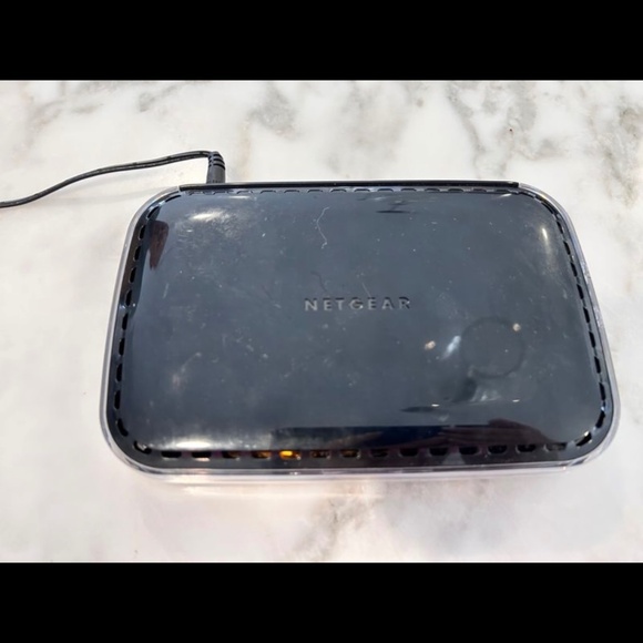 NETGEAR N150 WIRELSS ROUTER WNR1000 V3 - Picture 1 of 2